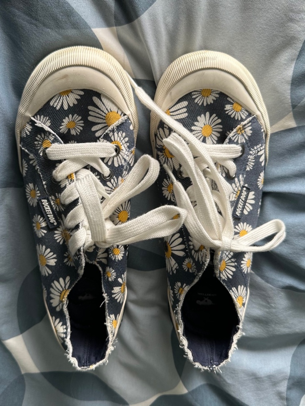 Rocket Dog floral canvas sneakers size 7.5